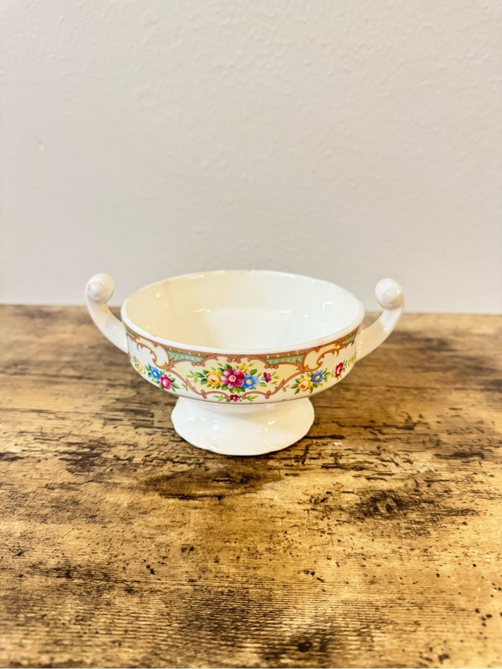 Vintage Floral Porcelain Double Handled Footed Bowl - Picture 2 of 12